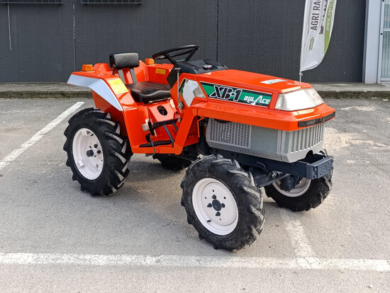 ✅ NOVITA! Kubota XB1 - Trattore Compatto Giapponese, 100% Ricondizionato e Tagliandato, 3 Cilindri 4x4 Diesel - Gommatto Nuovo, Garanzia Inclusa, Consegna in tutta Italia